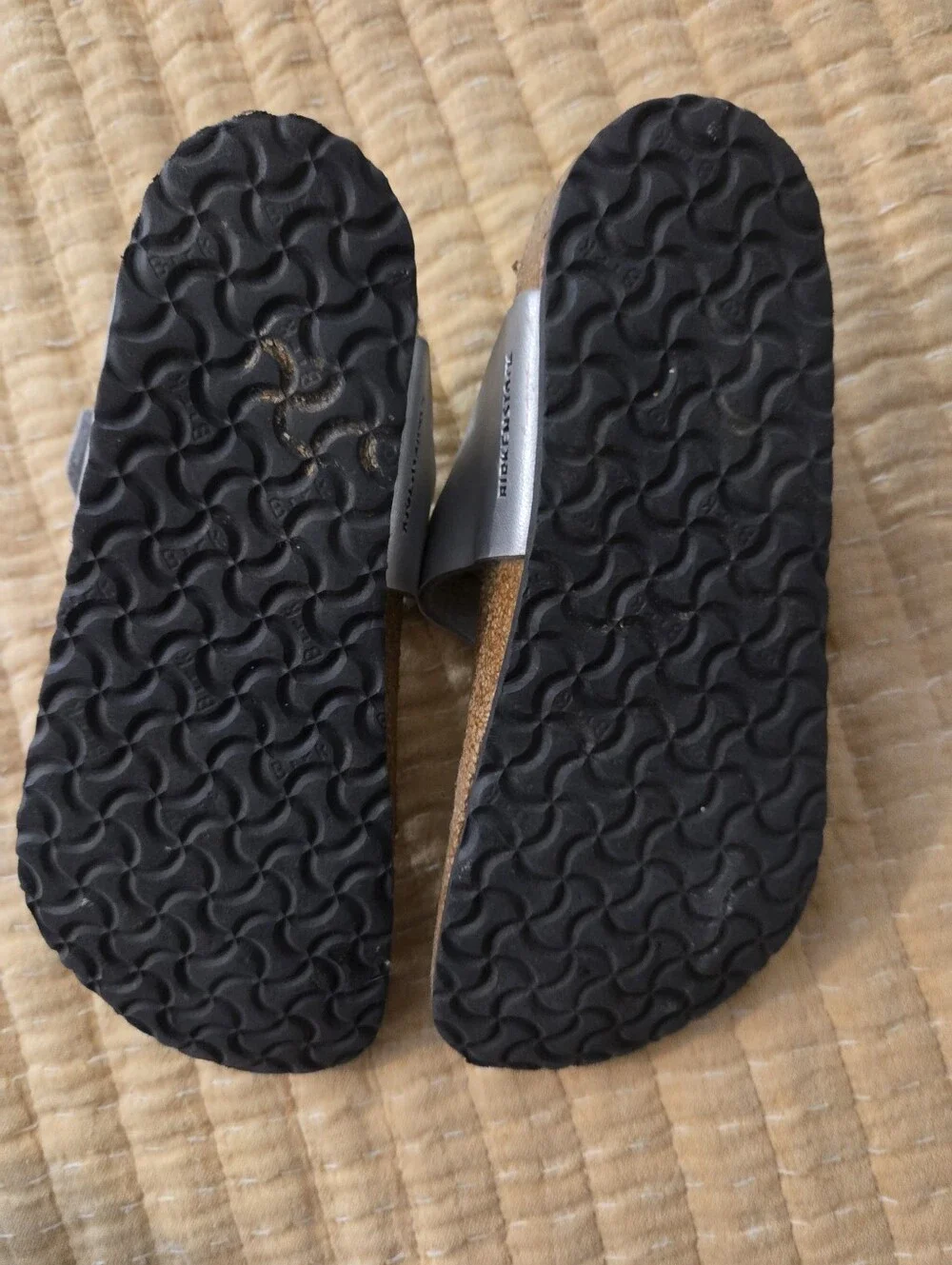 Birkenstock silver thong
